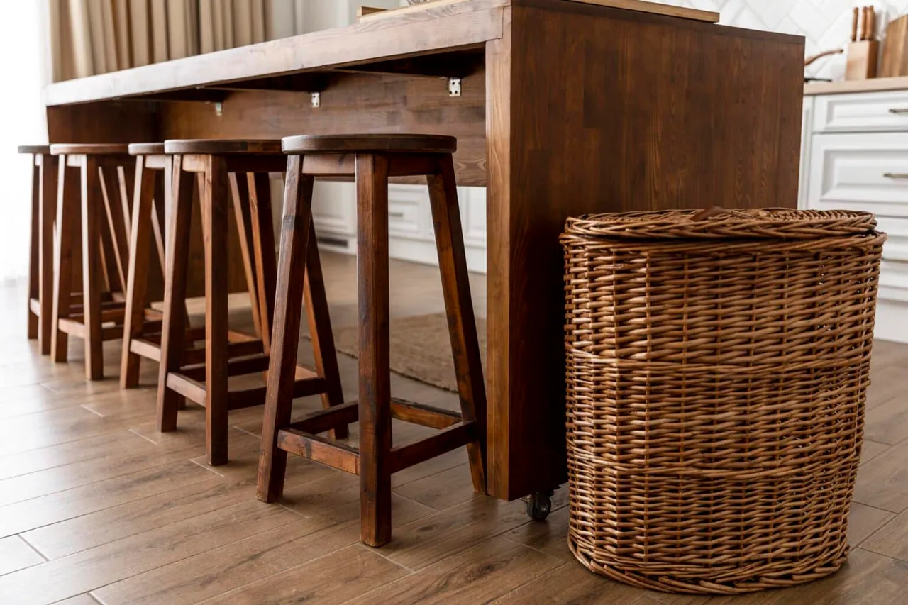 Table en bois massif sur mesure – Comment trouver la qualité et un petit prix